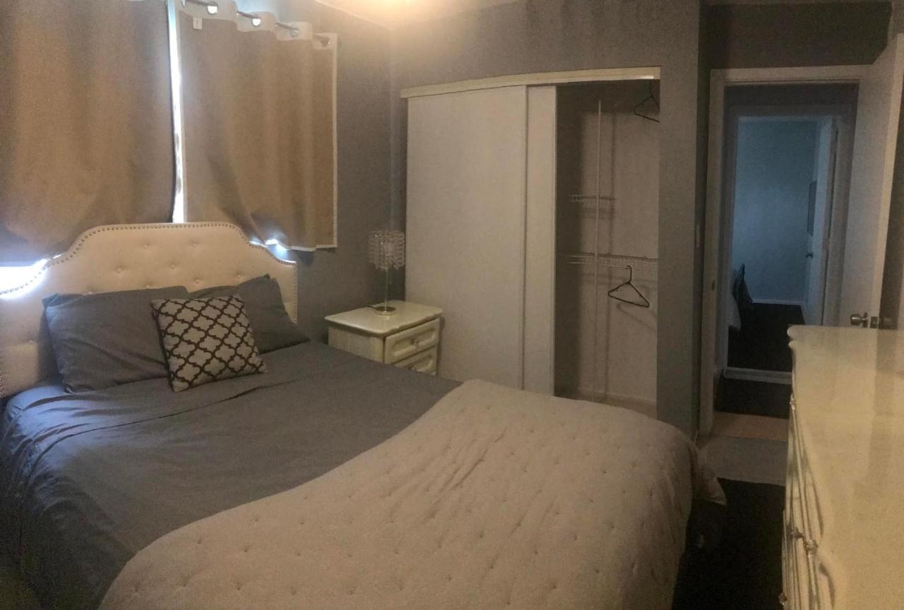 Urban Las Vegas Colonial In The Heart Of Vegas Villa ภายนอก รูปภาพ