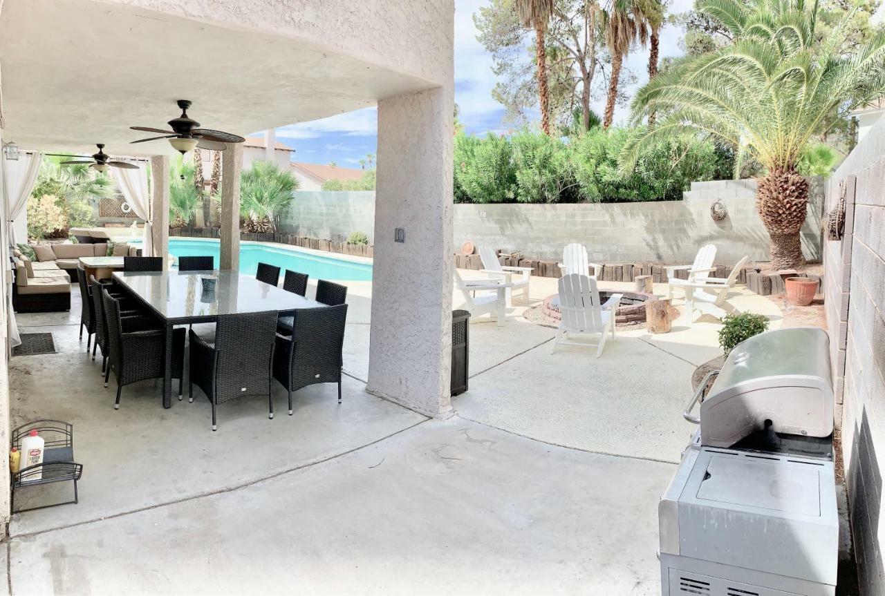 Urban Las Vegas Colonial In The Heart Of Vegas Villa ภายนอก รูปภาพ