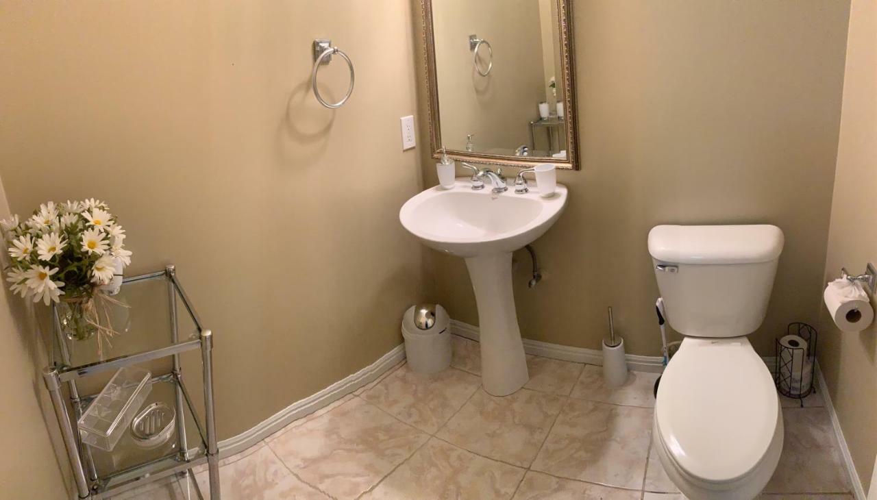 Urban Las Vegas Colonial In The Heart Of Vegas Villa ภายนอก รูปภาพ