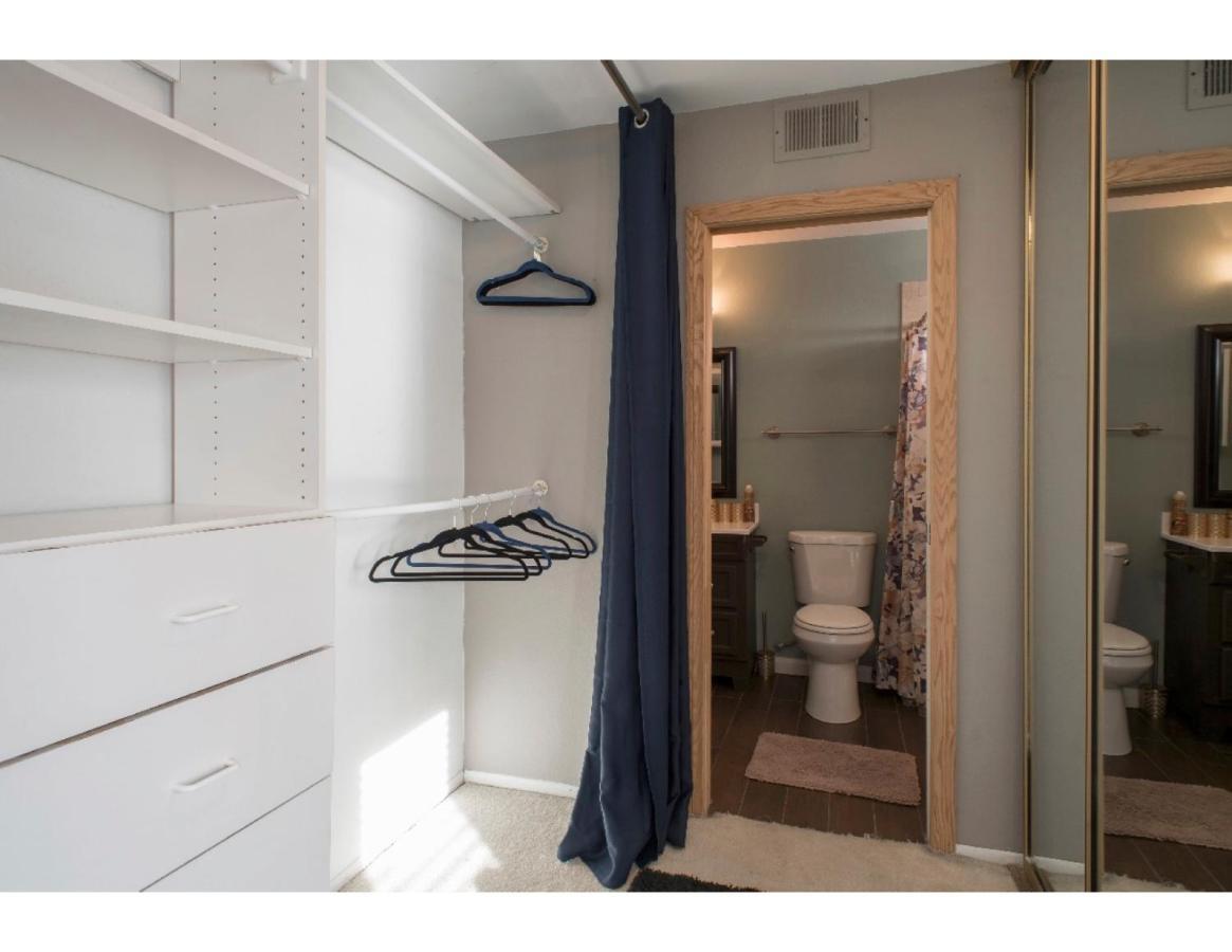 Urban Las Vegas Colonial In The Heart Of Vegas Villa ภายนอก รูปภาพ