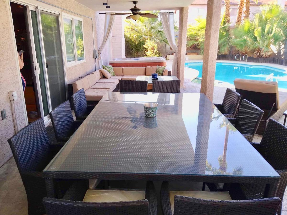 Urban Las Vegas Colonial In The Heart Of Vegas Villa ภายนอก รูปภาพ